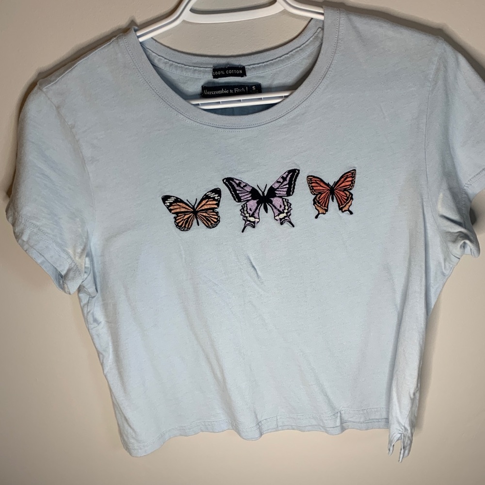 Cute and delicate butterfly t-shirt